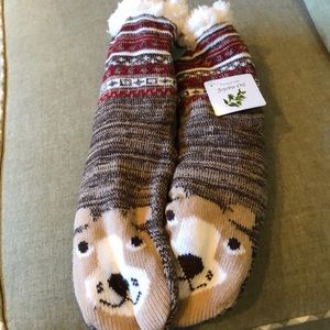 NWT MUKLUKS SLIPPER SOCKS